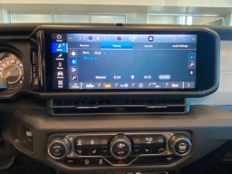 Jeep Wrangler Willys 4 Door 4x4 2025