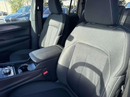 Jeep Grand Cherokee Laredo X 4x2 2025