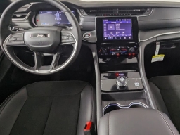 Jeep Grand Cherokee Altitude 4x2 2025