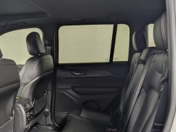 Jeep Grand Cherokee Altitude X 4x2 2025