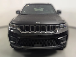 Jeep Grand Cherokee Laredo 4x2 2025