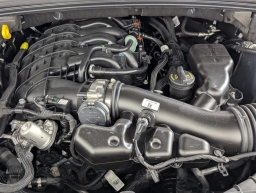 Jeep Grand Cherokee Laredo 4x2 2025