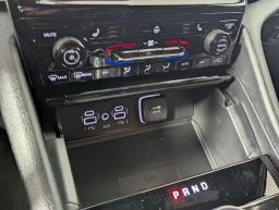 Jeep Grand Cherokee Laredo 4x2 2025