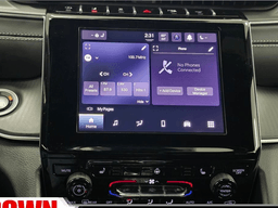 Jeep Grand Cherokee Altitude X 4x2 2025