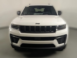 Jeep Grand Cherokee Laredo Altitude 4x2 2026