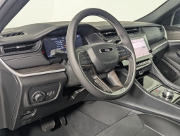 Jeep Grand Cherokee Laredo Altitude 4x2 2026