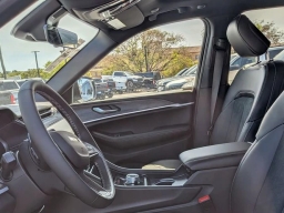 Jeep Grand Cherokee Laredo Altitude 4x2 2026