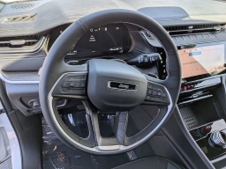 Jeep Grand Cherokee Laredo Altitude 4x2 2026