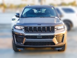 Jeep Grand Cherokee Laredo Altitude 4x2 2026