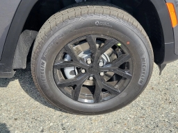 Jeep Grand Cherokee Laredo Altitude 4x2 2026