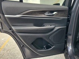 Jeep Grand Cherokee Laredo Altitude 4x2 2026