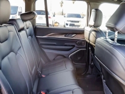 Jeep Grand Cherokee Limited 4x2 2026