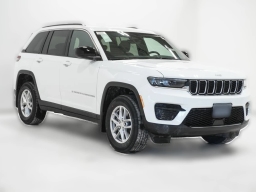 Jeep Grand Cherokee Laredo X 4x4 2026