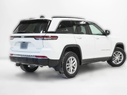 Jeep Grand Cherokee Laredo X 4x4 2026