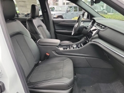 Jeep Grand Cherokee Altitude X 4x4 2025