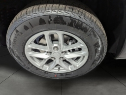 Jeep Grand Cherokee Laredo 4x4 2026