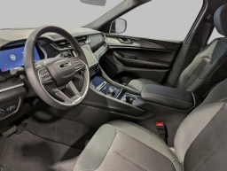 Jeep Grand Cherokee Laredo 4x4 2026