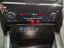 Jeep Grand Cherokee Laredo 4x4 2026