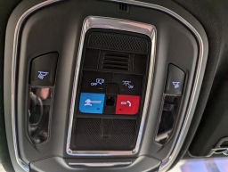 Jeep Grand Cherokee Laredo 4x4 2026