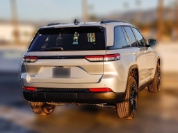 Jeep Grand Cherokee Altitude X 4x4 2025