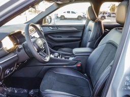 Jeep Grand Cherokee Altitude X 4x4 2025