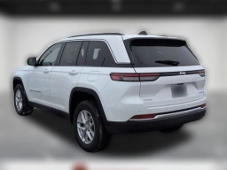 Jeep Grand Cherokee Laredo X 4x4 2026