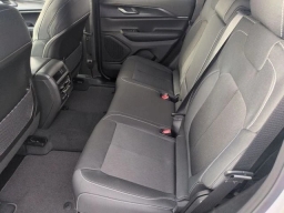 Jeep Grand Cherokee Laredo X 4x4 2026