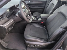 Jeep Grand Cherokee Laredo Altitude 4x4 2026