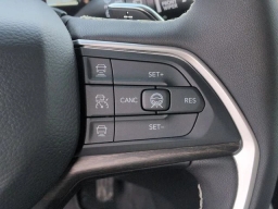 Jeep Grand Cherokee Laredo Altitude 4x4 2026