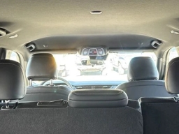 Jeep Grand Cherokee Laredo Altitude 4x4 2026