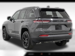 Jeep Grand Cherokee Laredo Altitude 4x4 2026