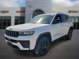 Jeep Grand Cherokee Laredo Altitude 4x4 2026