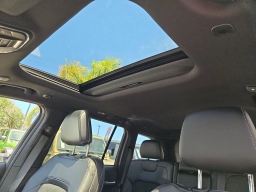 Jeep Grand Cherokee Laredo Altitude 4x4 2026