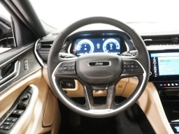 Jeep Grand Cherokee Laredo Altitude 4x4 2026