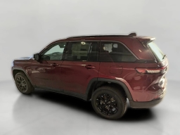 Jeep Grand Cherokee Laredo Altitude 4x4 2026