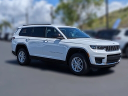 Jeep Grand Cherokee L Laredo 4x2 2026