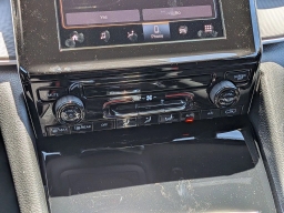 Jeep Grand Cherokee L Laredo 4x2 2026