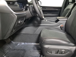 Jeep Grand Cherokee L Laredo Altitude 4x2 2026