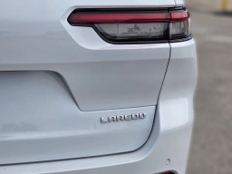 Jeep Grand Cherokee L Laredo X 4x4 2026