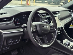 Jeep Grand Cherokee L Laredo X 4x4 2026