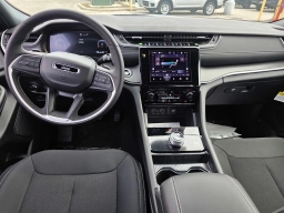 Jeep Grand Cherokee L Laredo X 4x4 2026