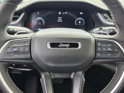 Jeep Grand Cherokee L Laredo X 4x4 2026