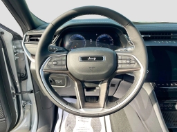 Jeep Grand Cherokee L Laredo Altitude 4x4 2026