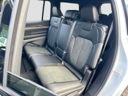 Jeep Grand Cherokee L Laredo Altitude 4x4 2026