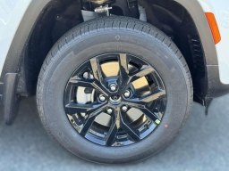 Jeep Grand Cherokee L Laredo Altitude 4x4 2026