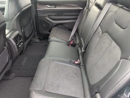 Jeep Grand Cherokee L Laredo Altitude 4x4 2026