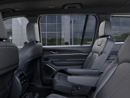 Jeep Grand Cherokee L Limited 4x4 2026