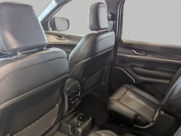 Jeep Grand Cherokee L Limited 4x4 2026