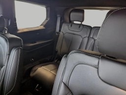 Jeep Grand Cherokee L Limited 4x4 2026