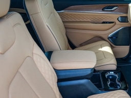 Jeep Grand Cherokee L Summit 4x4 2026